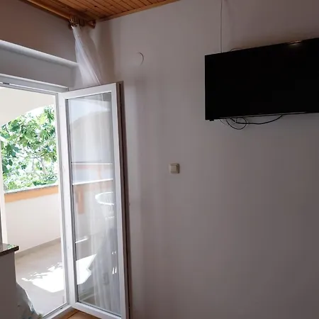 Two-bedroom A1 Apartman Pag Town