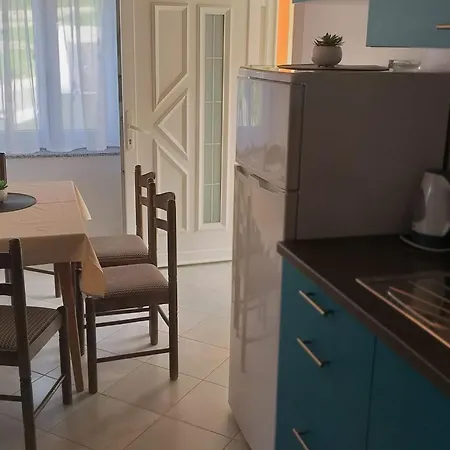 Two-bedroom A1 Паг