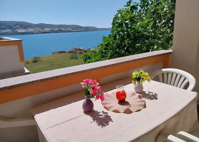 Two-bedroom A1 Apartman Pag Town