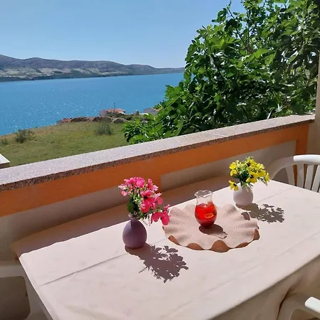 Two-bedroom A1 Apartment Pag Town